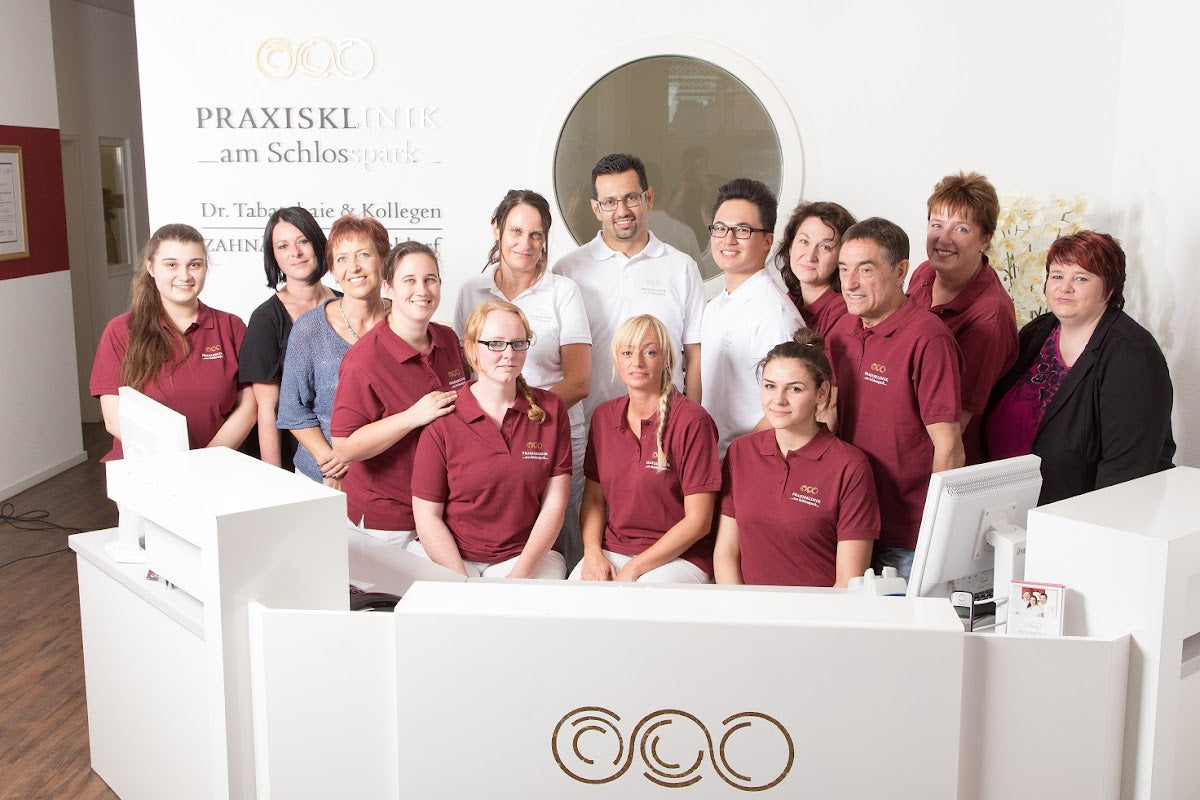 Praxisklinik am Schlosspark Zahnärzte Düsseldorf Dr. Seyed Tabatabaie - Dental clinic in Düsseldorf-Stadtbezirk, Germany