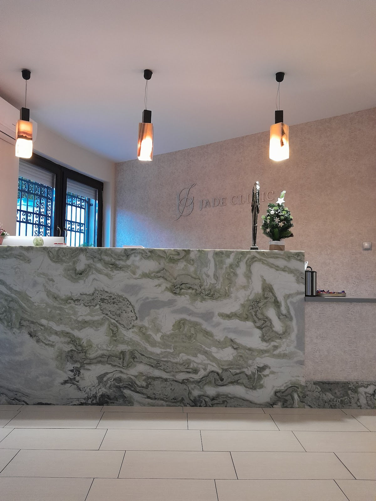 Ivi Med Aesthetic Plastic Surgery - Aesthetic Surgery clinic in Páfrány út 23 B, Hungary