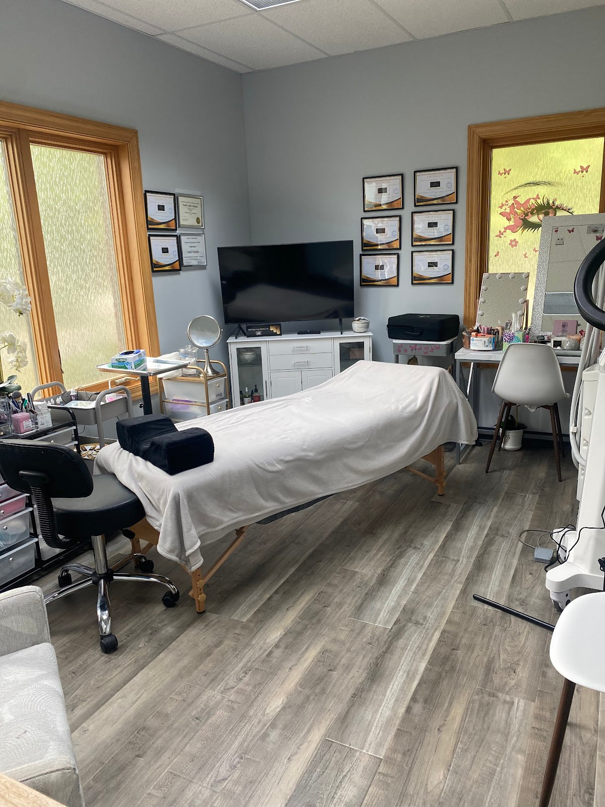 REFINED Cosmetic Center | Hair Transplant | Blaine, MN