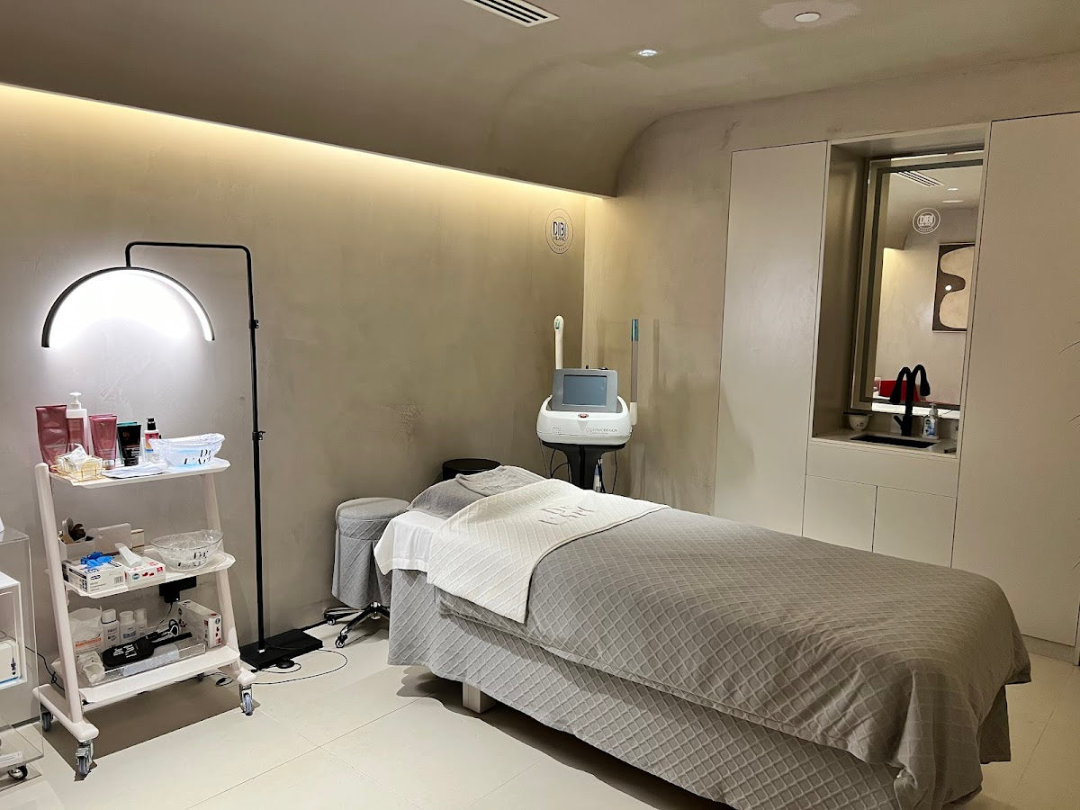 Dr L’Art Aesthetic Clinic — Dr.Visor photo 2