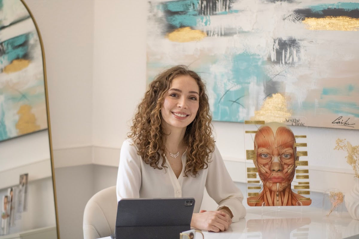 Aesthé Clinic, Doc.Lilly- Botox, Hyaluron, Lippen aufspritzen, Endolift, Pigmentflecken entfernen in Stuttgart - Aesthetic Surgery clinic in Stuttgart, Germany