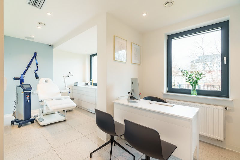 OT.CO Clinic - Klinika Medycyny Estetycznej i Chirurgii plastycznej | Hair Transplant | 00-716 Warszawa