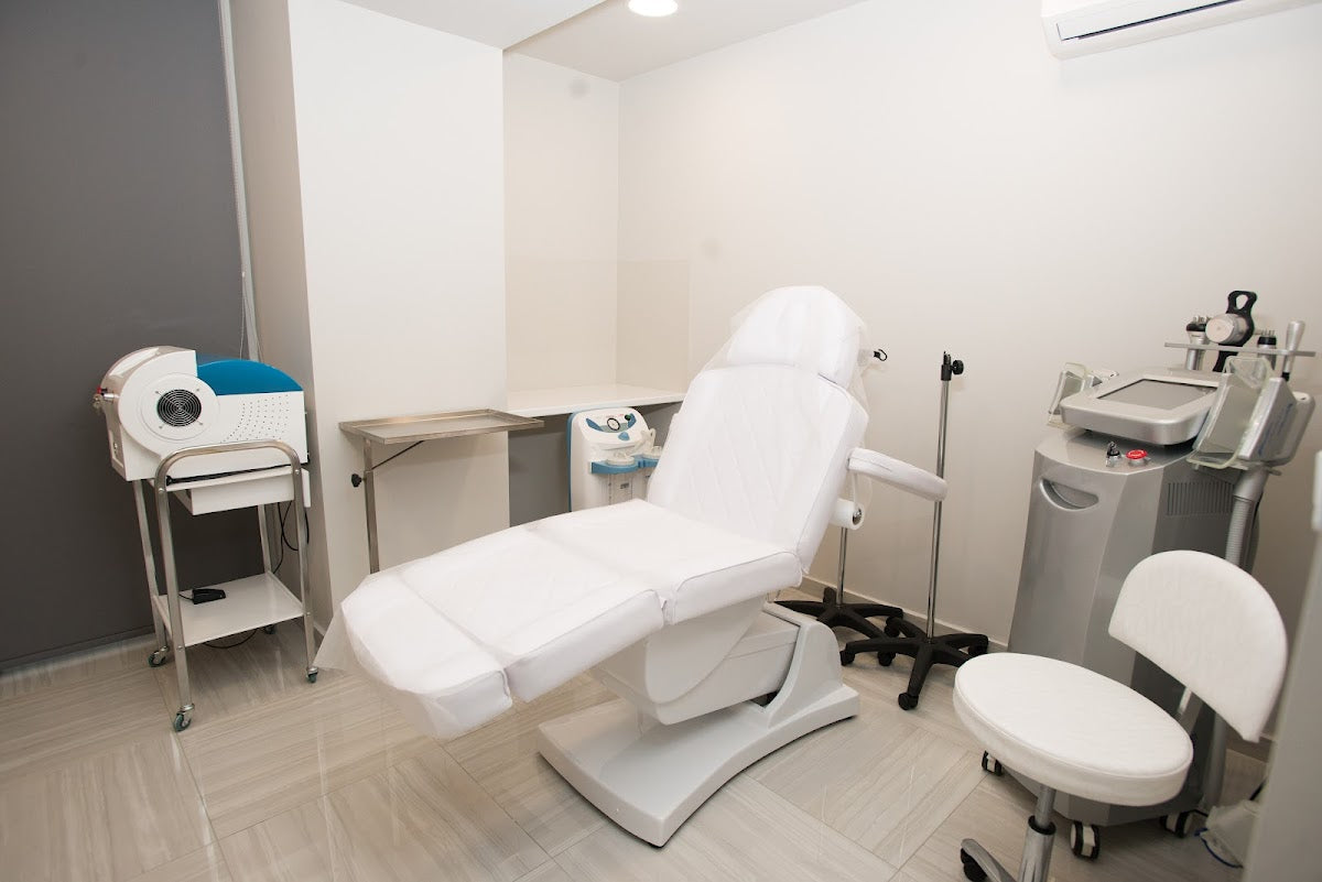 Advanced Hair Clinics - Hair Transplant clinic in Rodos, Greece