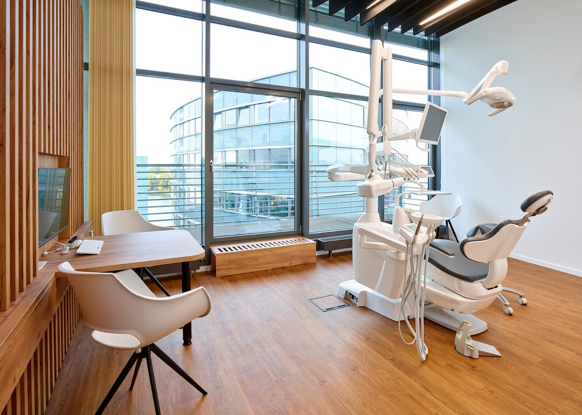 Zahnarzt Düsseldorf - Dental21 - Dental clinic in Düsseldorf, Germany