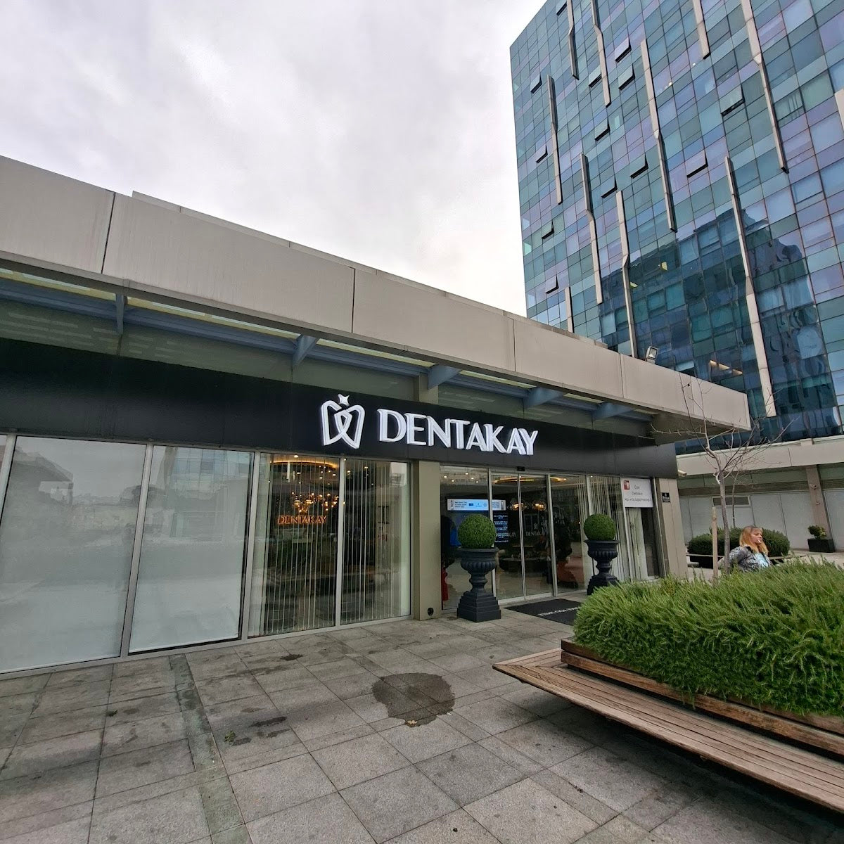 Dentakay Dental Clinic Nish İstanbul — Dr.Visor photo 3