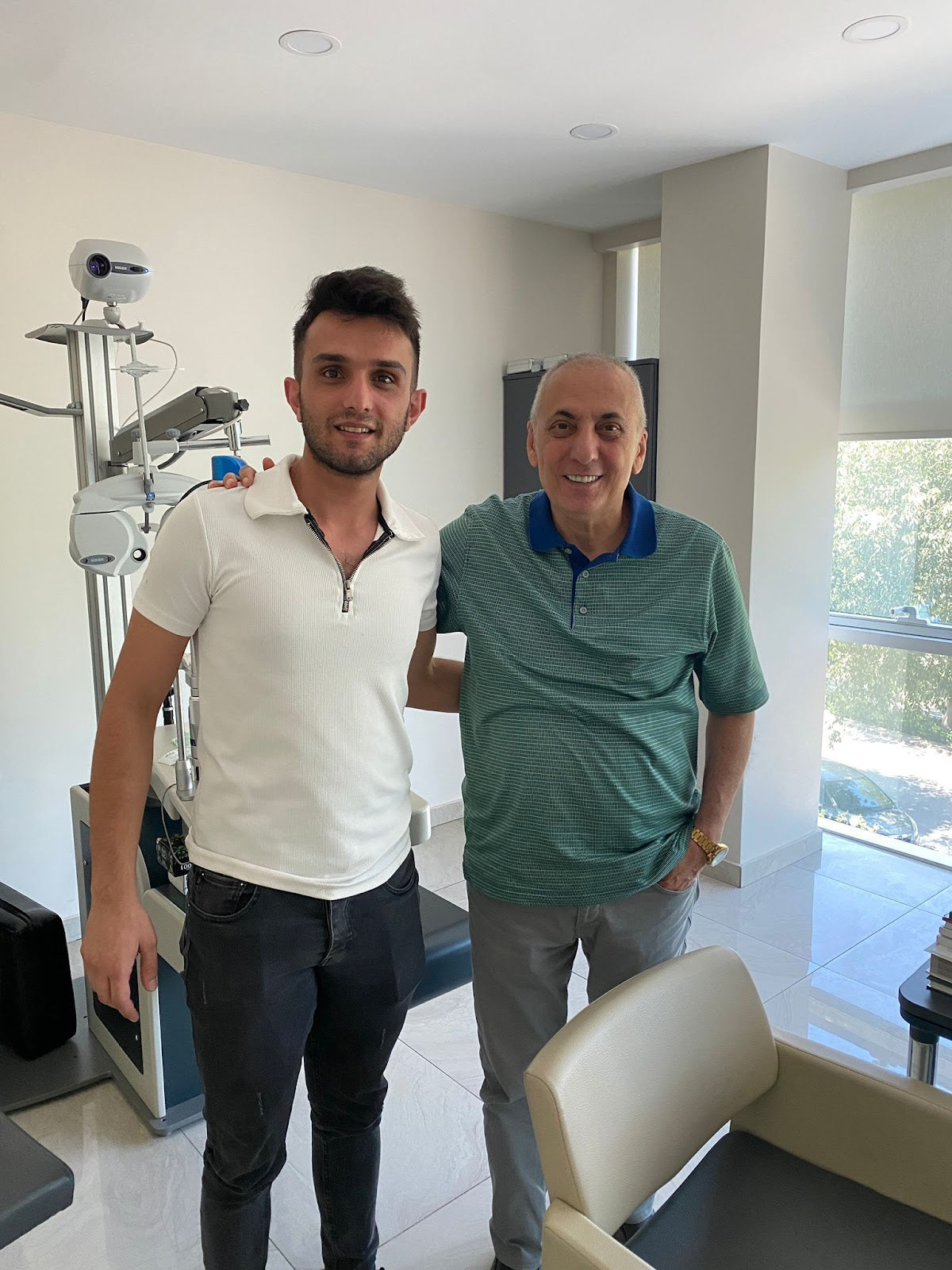 Bursa Göz Doktoru Op. Dr. Bülent Kahraman — Dr.Visor photo 4