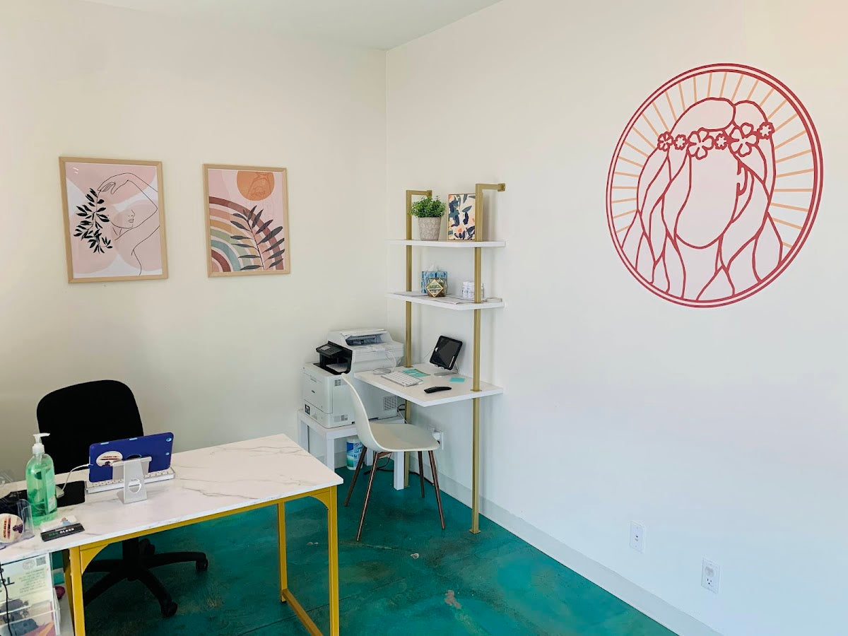 LIV. Pregnancy & Women's Wellness | IVF | Kailua-Kona, HI