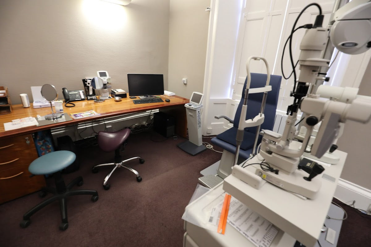 Cameron Optometry - Edinburgh — Dr.Visor photo 4