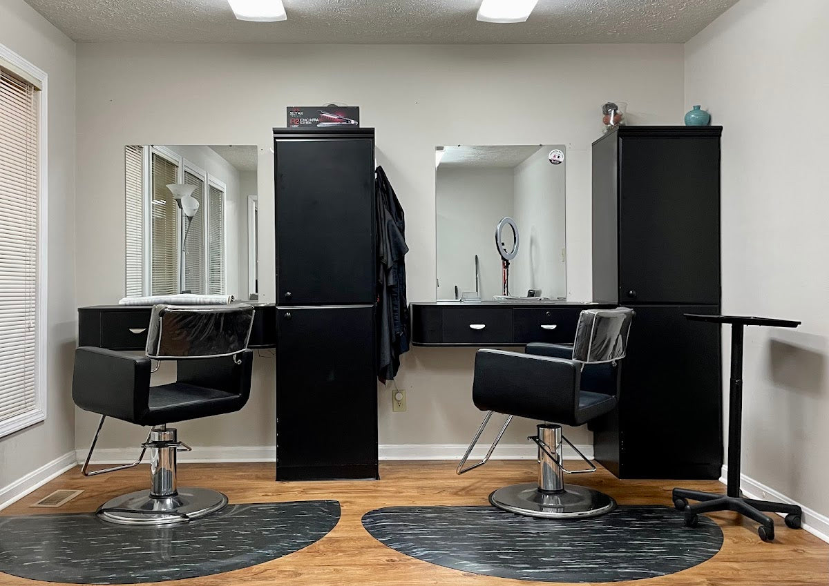 Just Stylin Salon | Hair Transplant | Evansville, IN