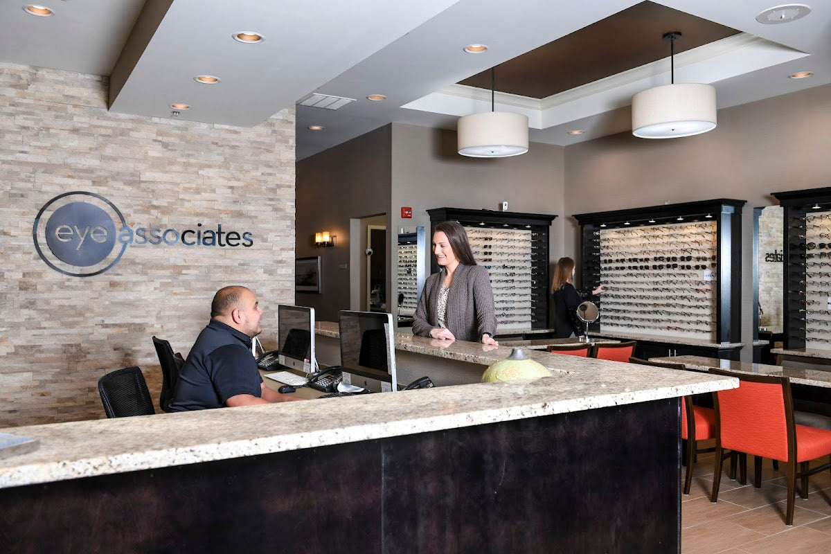 Eye Associates of | Eye Clinic | Olathe, KS