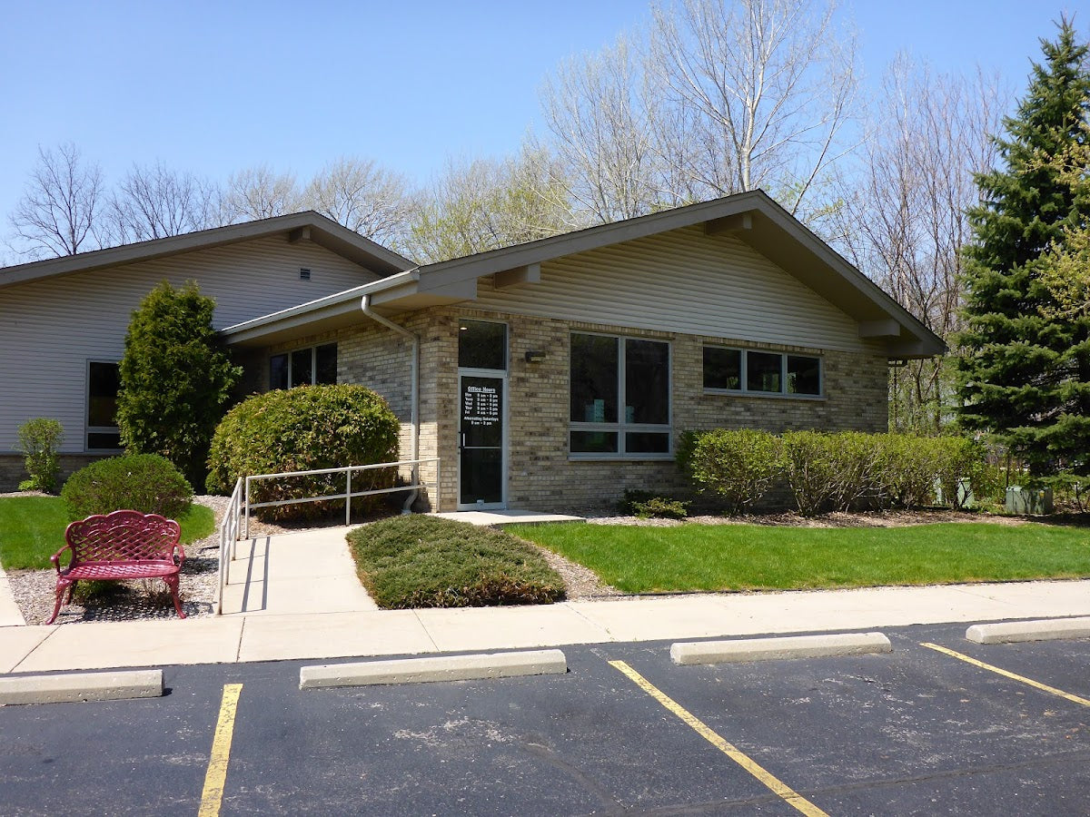 Elliott Vision Center | Eye Clinic | Racine, WI
