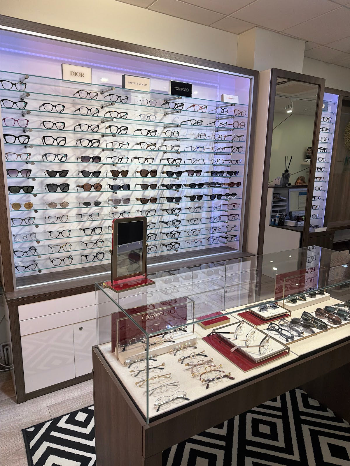 Eye Opticians — Dr.Visor photo 3