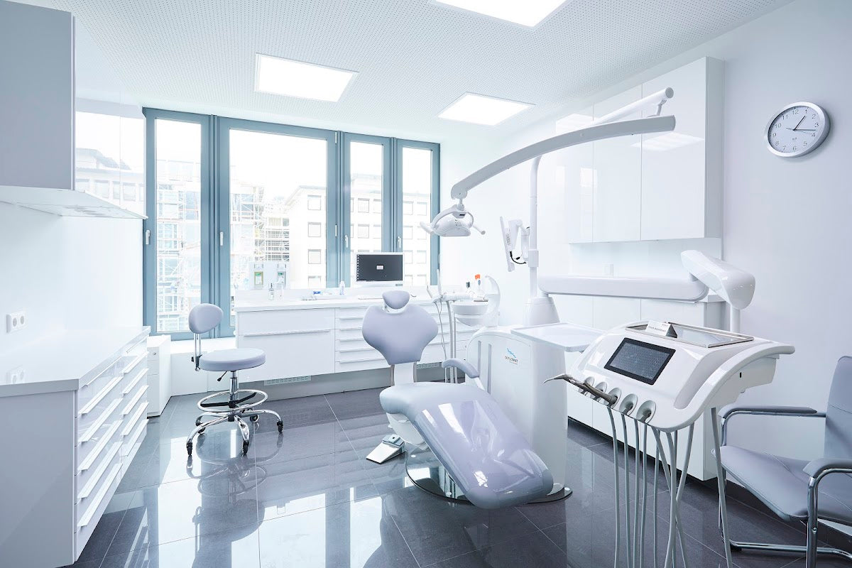AllDent Zahnzentrum Stuttgart - Dental clinic in Stuttgart, Germany