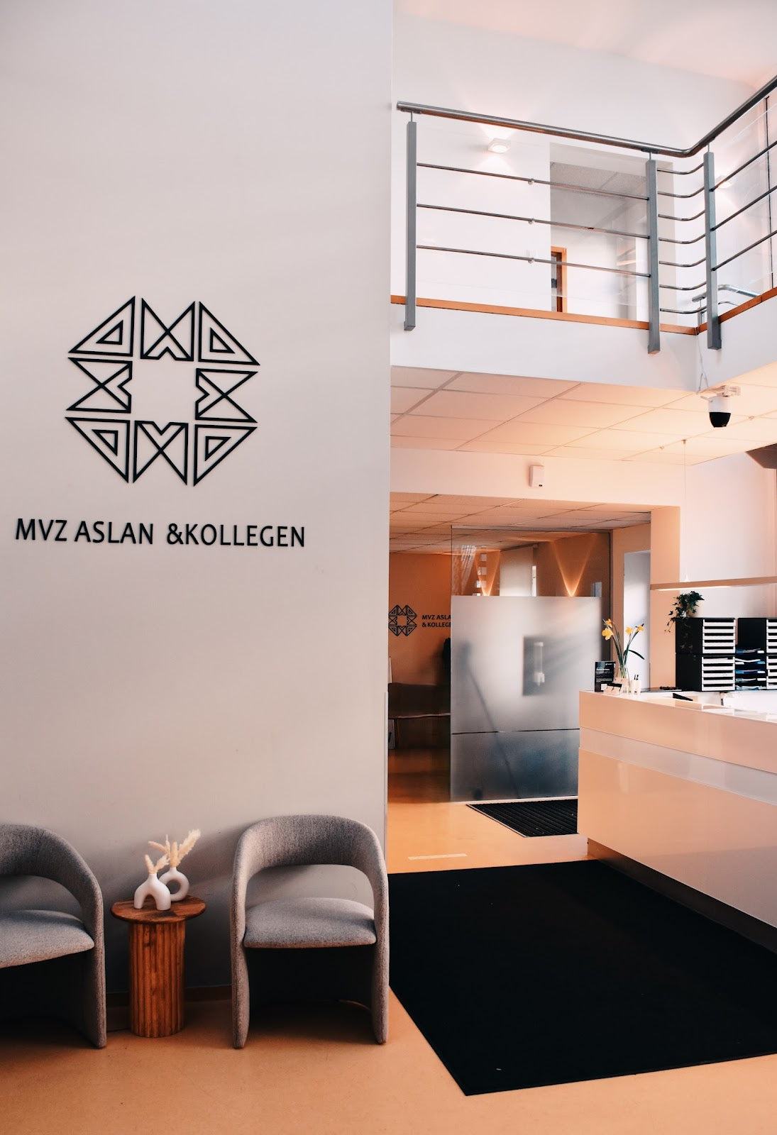 Implantatzentrum Dresden - MVZ Aslan & Kollegen - Dental clinic in Dresden, Germany