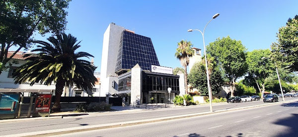 Institute of Implantology | Dental | 1070-064 Lisboa