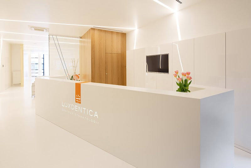 NZOZ Dental Centre LUXDENTICA | Dental | 30-383 Kraków