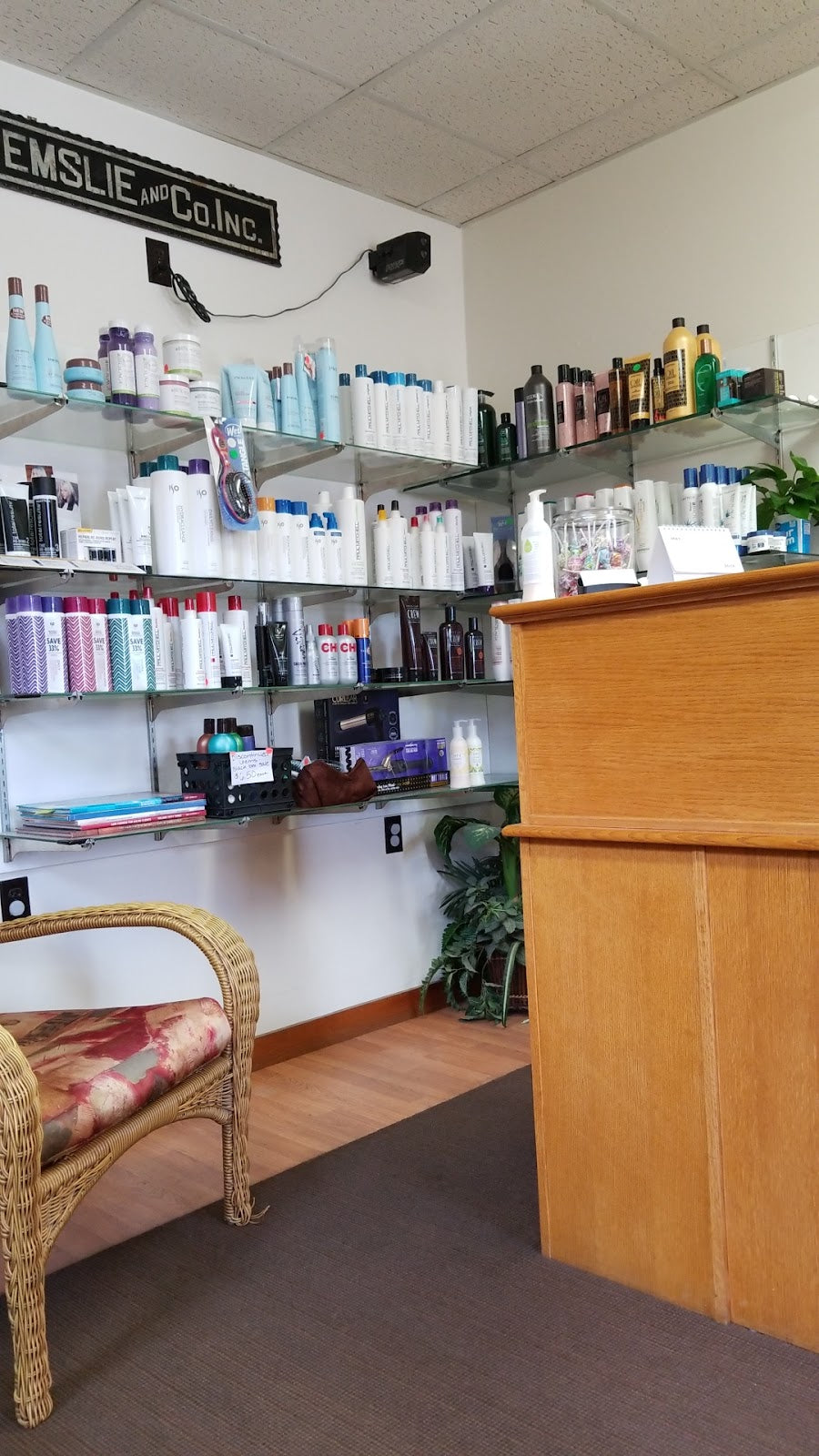 The Family Hairloom, Inc. - Tanning Salon | Hair Transplant | Barre, VT