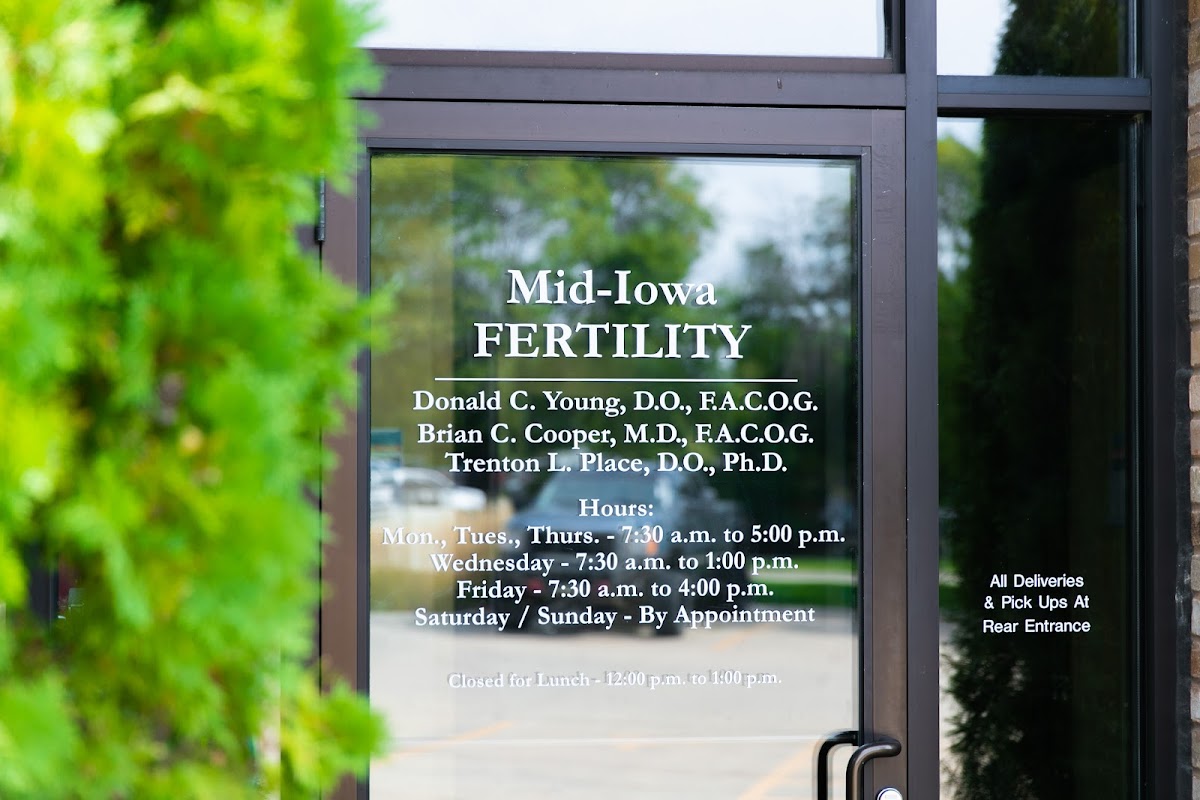 Mid- Fertility | IVF | Clive, IA