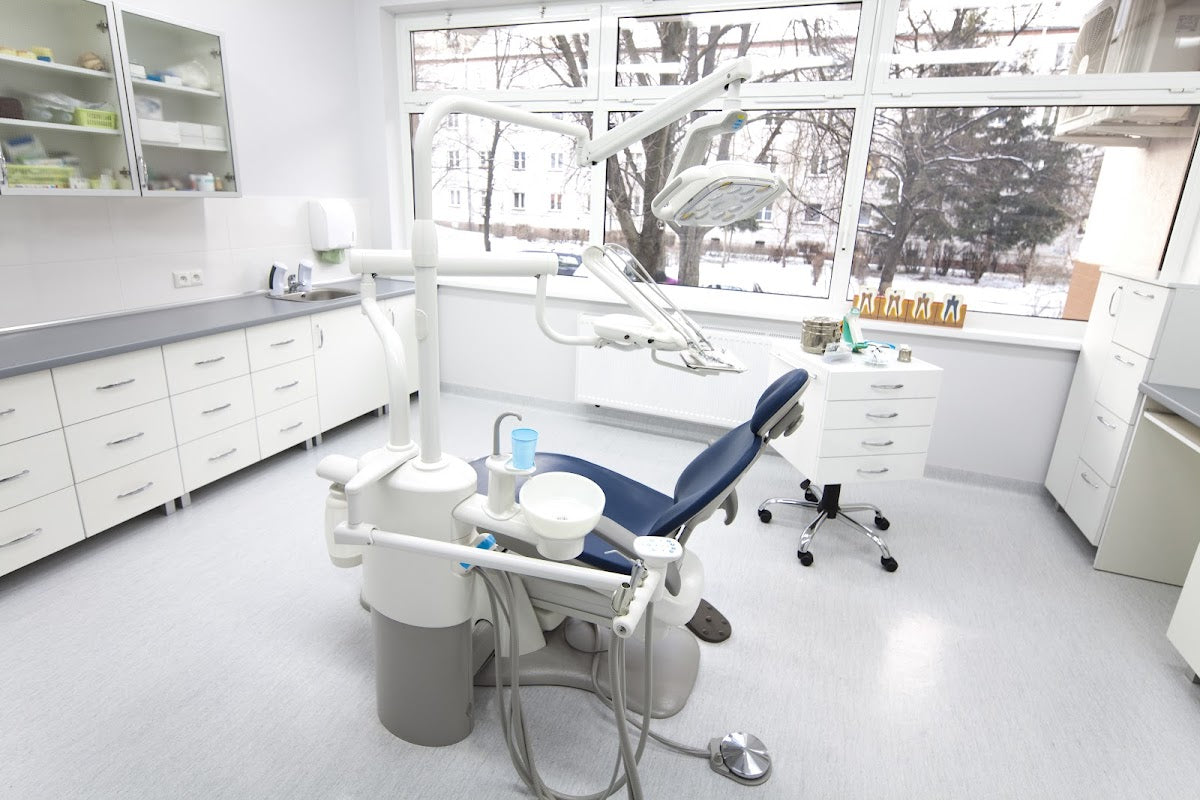 Malmin Dental — Dental Clinic in Manchester