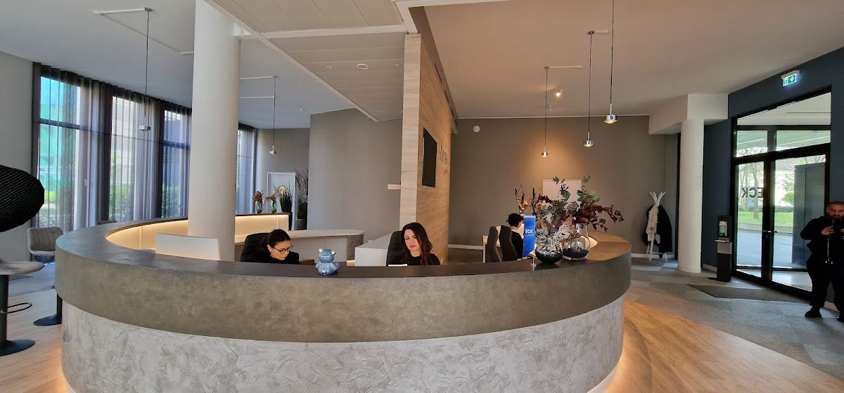 ECK Clinics GmbH - Hair Transplant clinic in Düsseldorf, Germany