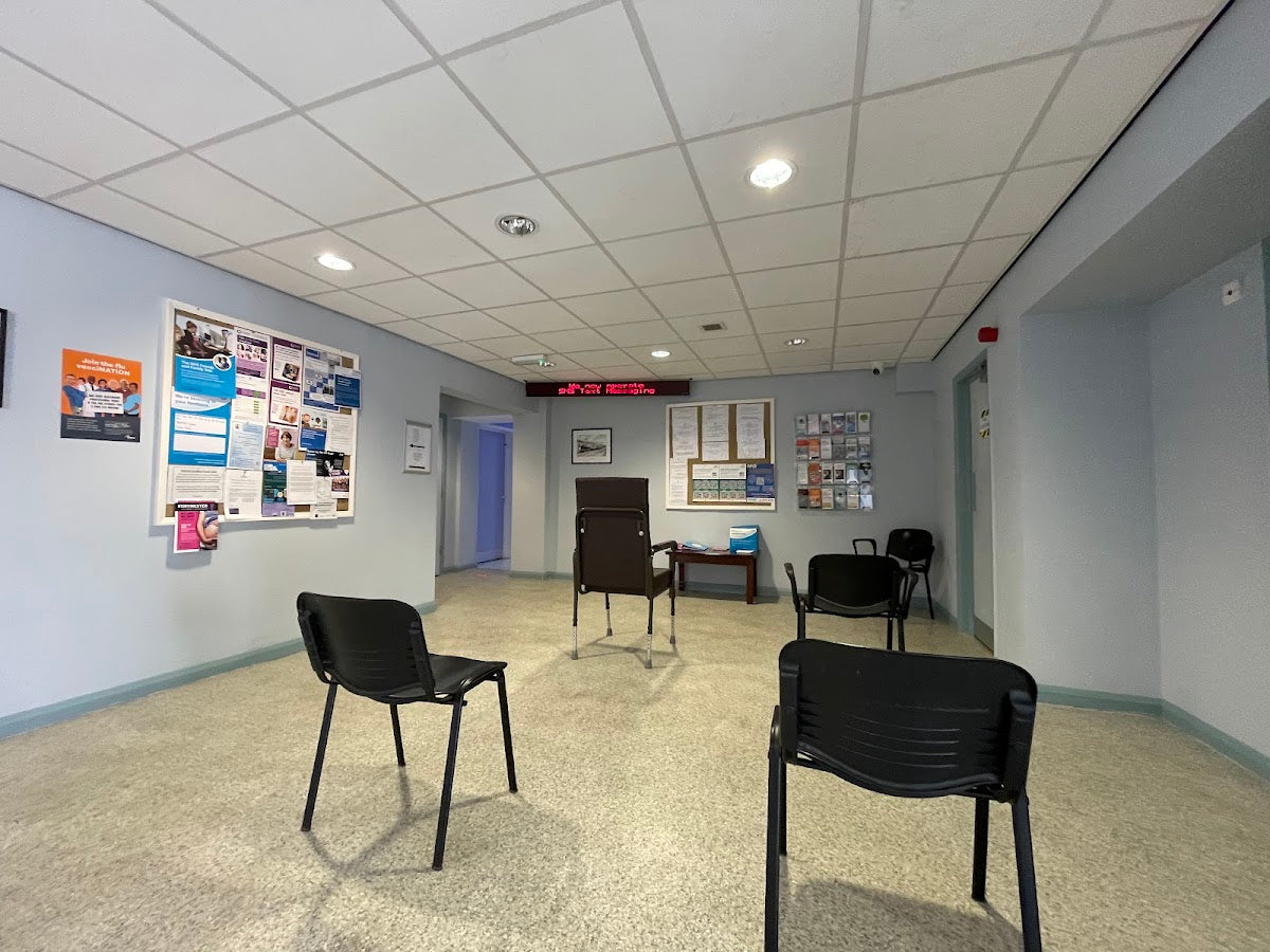Crystal Peaks Dental Centre - Waterthorpe - Dental clinic in Sheffield, United Kingdom