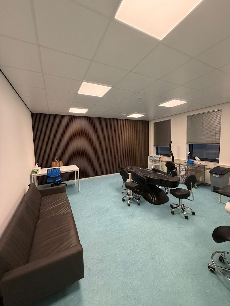 Askan Hair Clinic | Haartransplantatie in Nederland | Turkse Haartransplantatie-specialisten | Hair Transplant | 6831 GX Arnhem