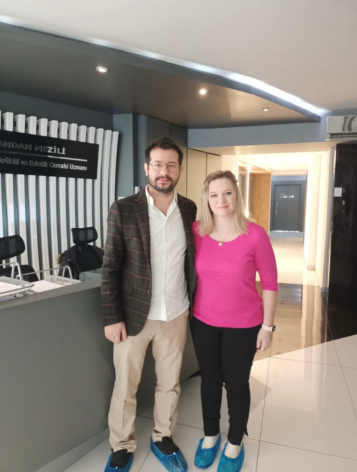 İzmir Estetik Plastik Cerrahi Doktoru | Karın Germe | Yüz Germe | Liposuction | Op.Dr. Candan Mezili — Dr.Visor photo 5