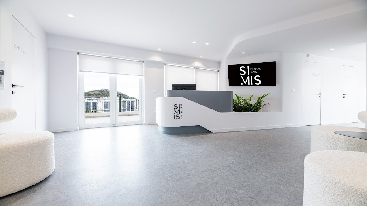 Simis Dental Care - (Dr. Christos Simis, DMD, MS) - Dental clinic in Athina, Greece