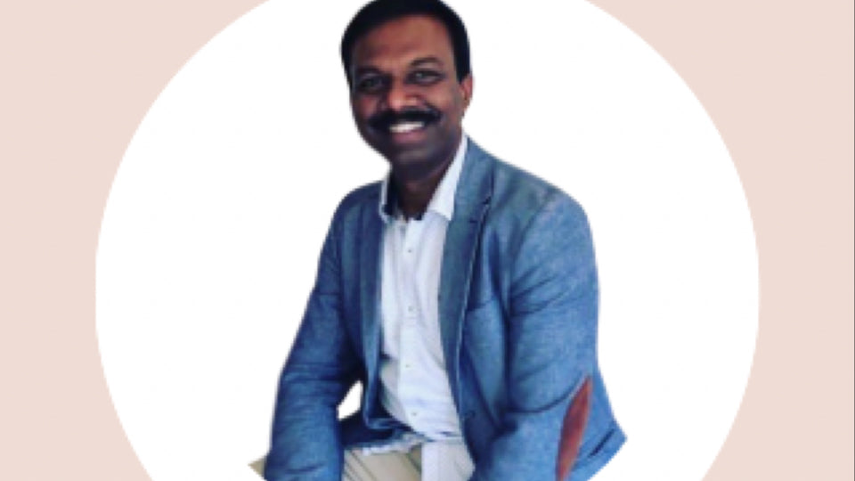 Mr. S. Jyothi – Aesthetic & Oculoplastic Surgeon — photo 3