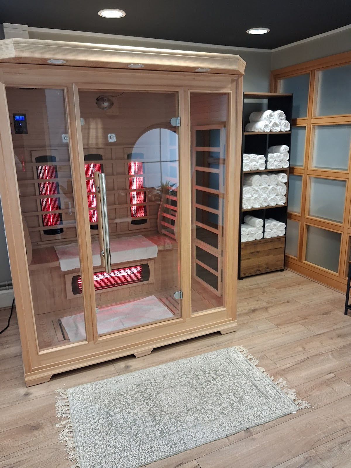 Ros Medics Aesthetics Clinic - Aesthetic Surgery clinic in Cardiff, United Kingdom