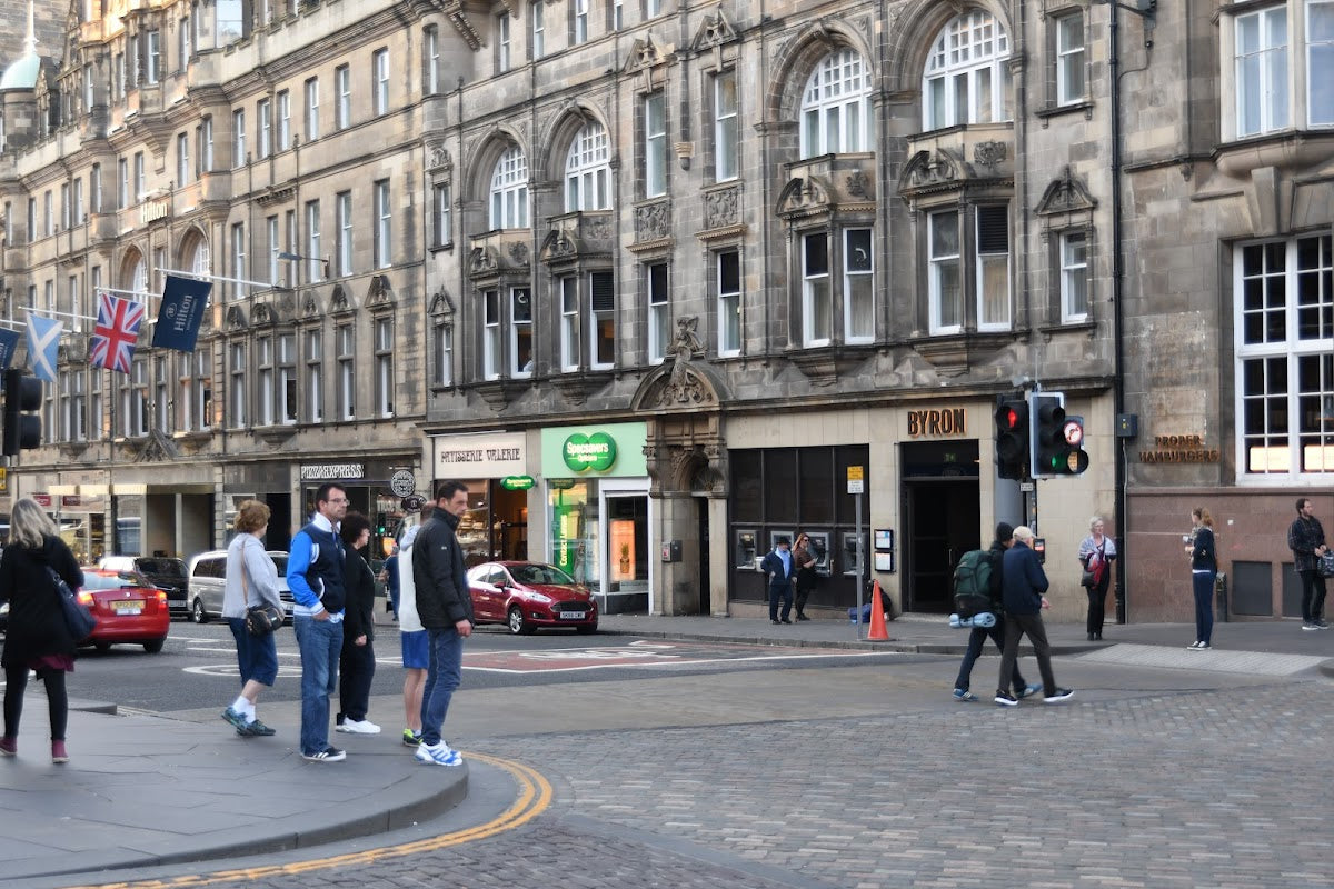 Specsavers Opticians and Audiologists Edinburgh - Nicolson Street — Dr.Visor photo 4