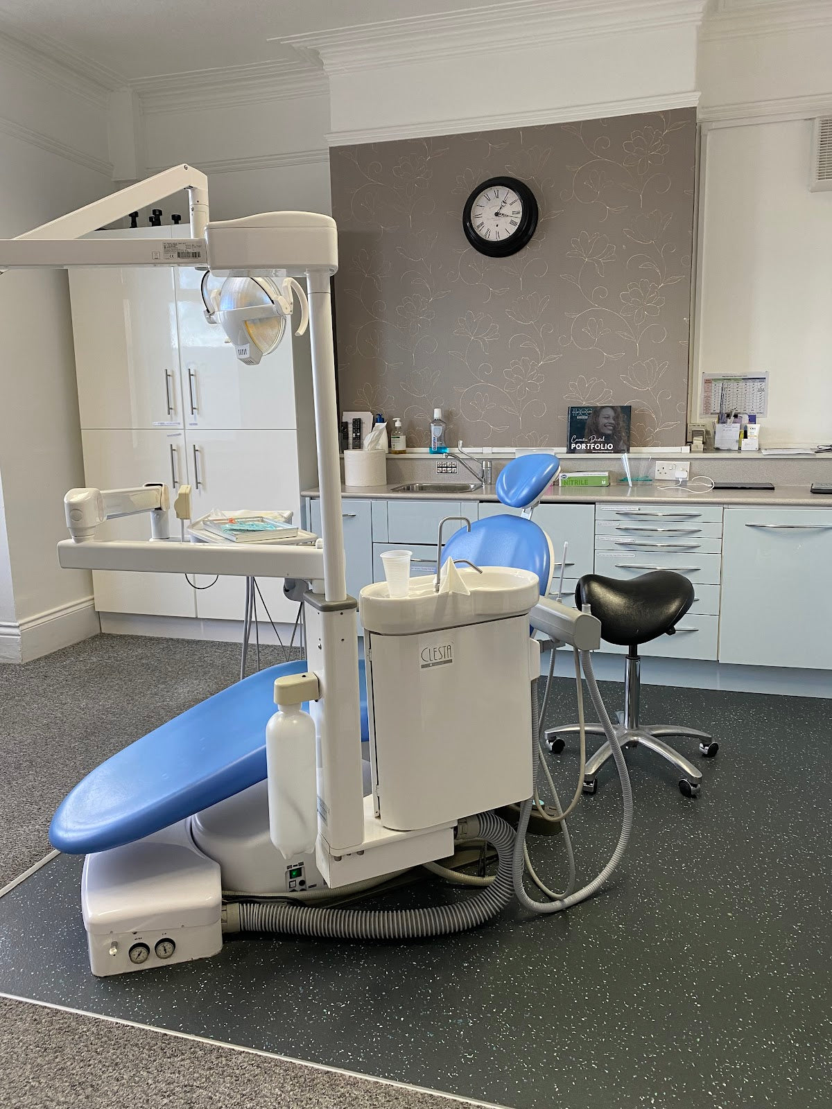 The Dental Care Clinic | Private Dentist | Orthodontics | Invisalign | Teeth Whitening |Dental Implants |Newcastle |Gateshead — photo 2