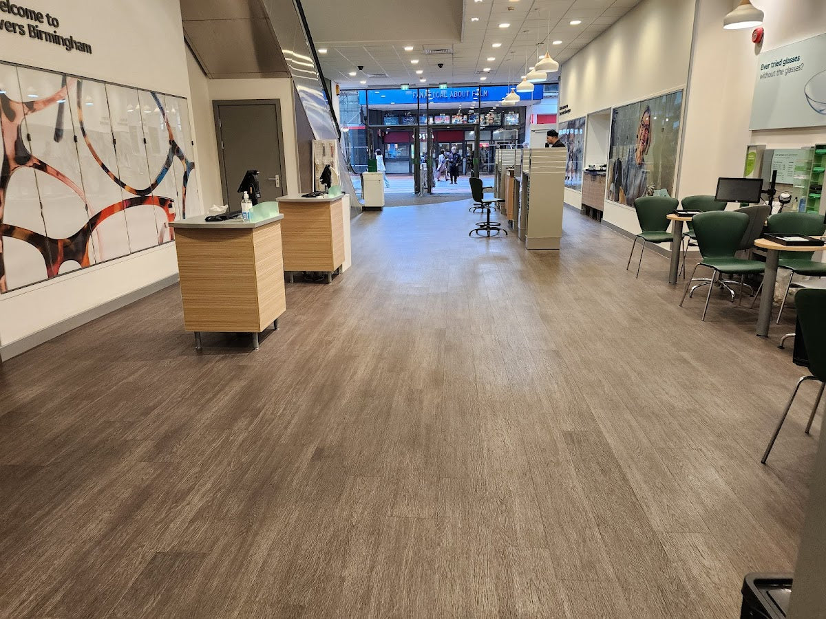 Specsavers Opticians and Audiologists - Birmingham — Dr.Visor photo 2