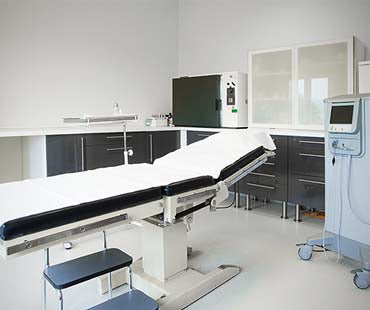 Professional Hair Implants Hair Clinic - Hair Transplant clinic in Lovas út 10, Hungary