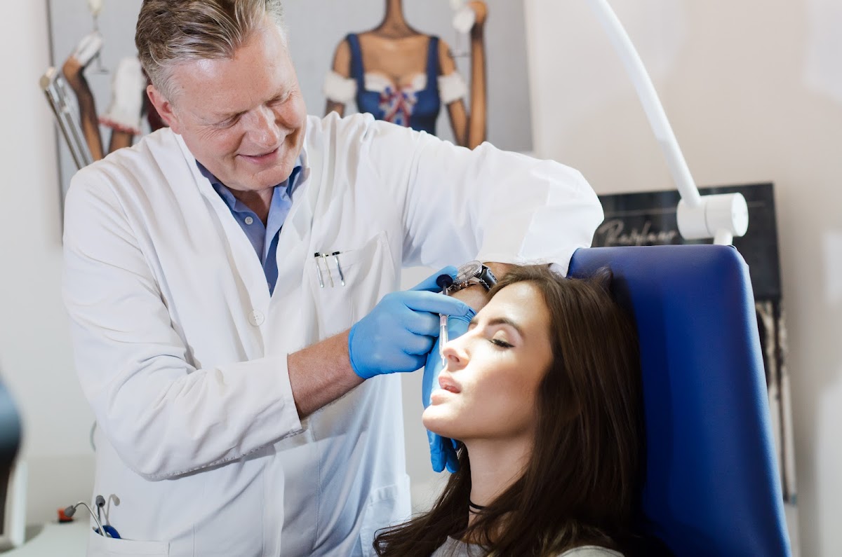 VILLA BELLA | Praxis für Plastische Chirurgie & Schönheitschirurgie - Aesthetic Surgery clinic in München, Germany