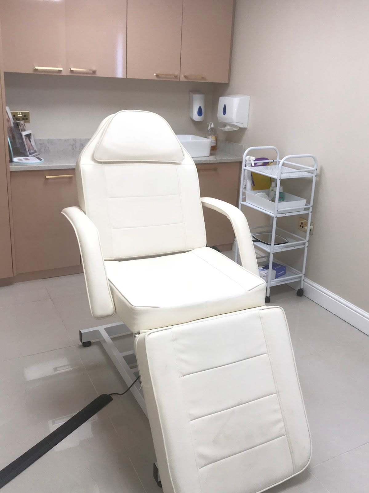Face Aesthetics Clinic Leeds — Dr.Visor photo 2