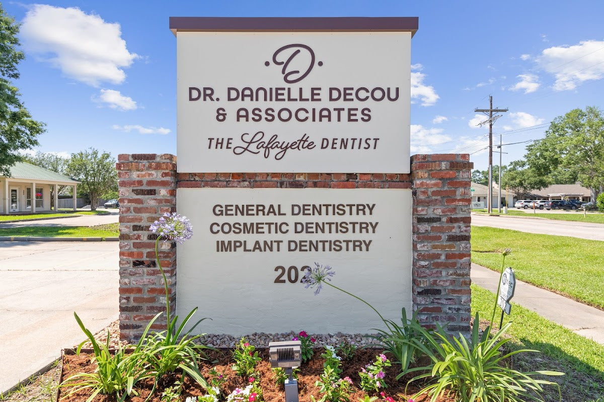 Danielle Decou, DDS & Associates | Dental | Lafayette, LA