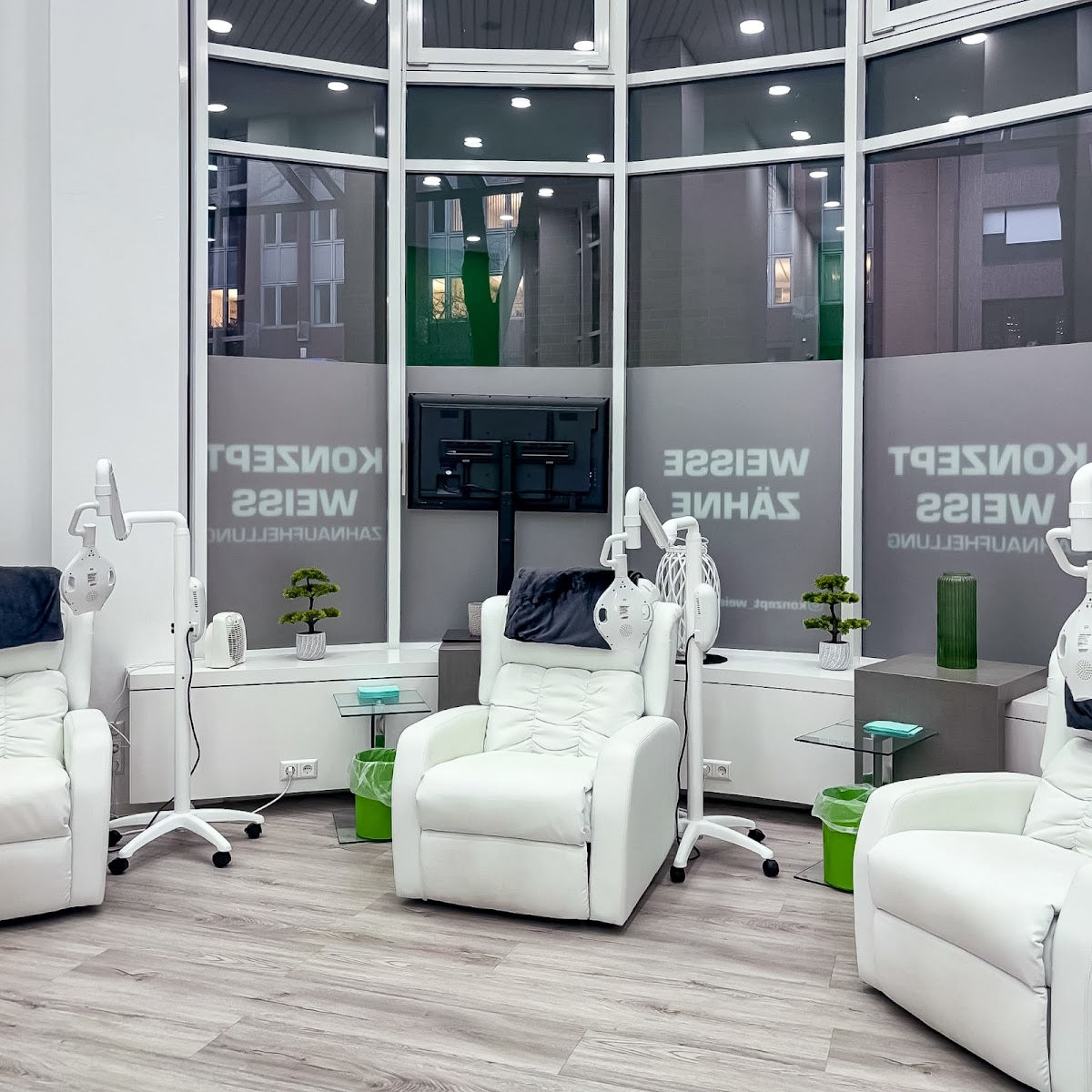KONZEPT WEISS HAMBURG Zahnaufhellung - Dental clinic in Hamburg, Germany