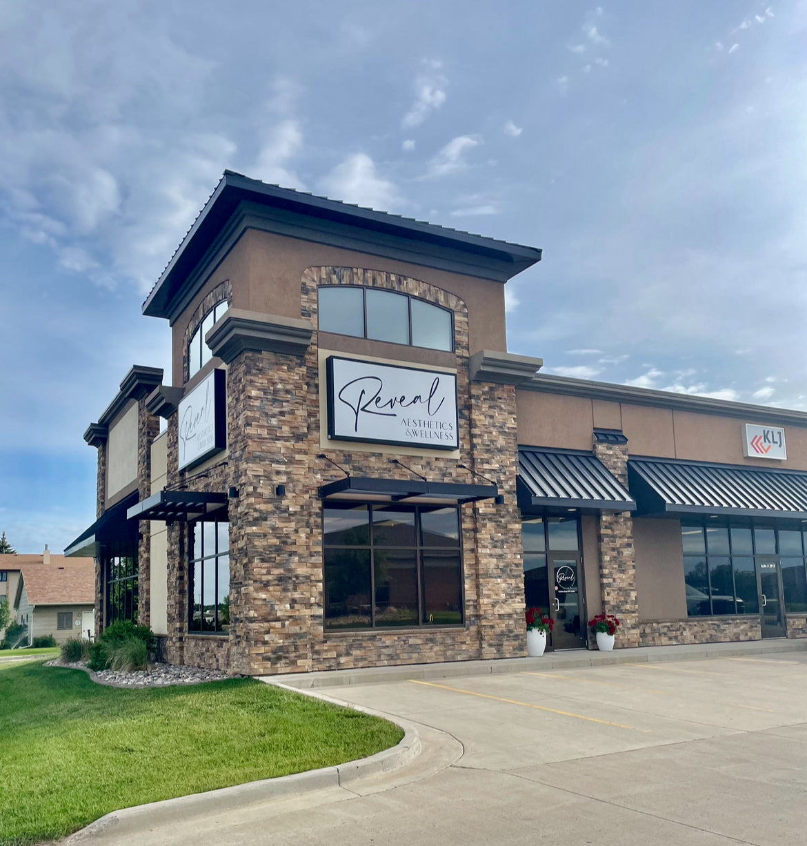 Reveal Aesthetics & Wellness | Hair Transplant | Minot, ND