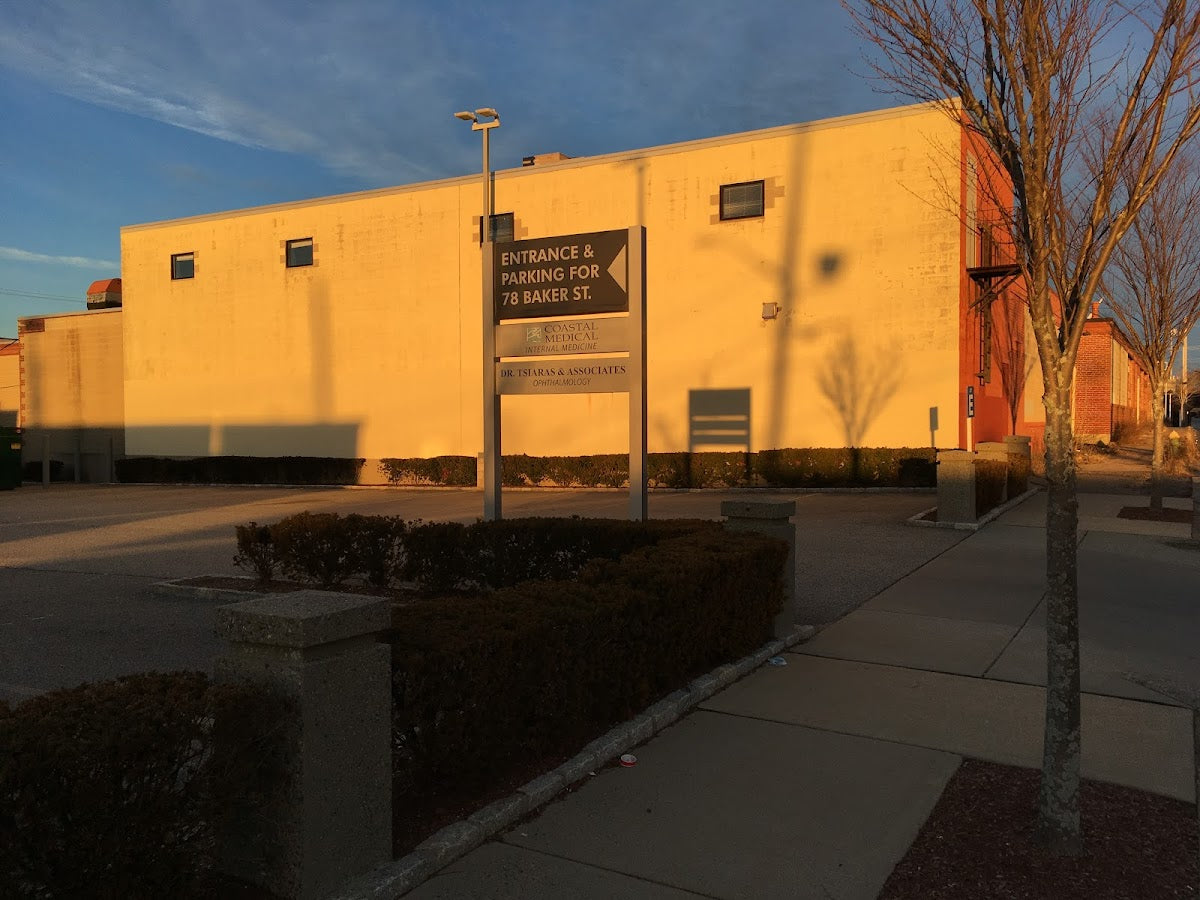 King To, MD | Eye Clinic | Providence, RI