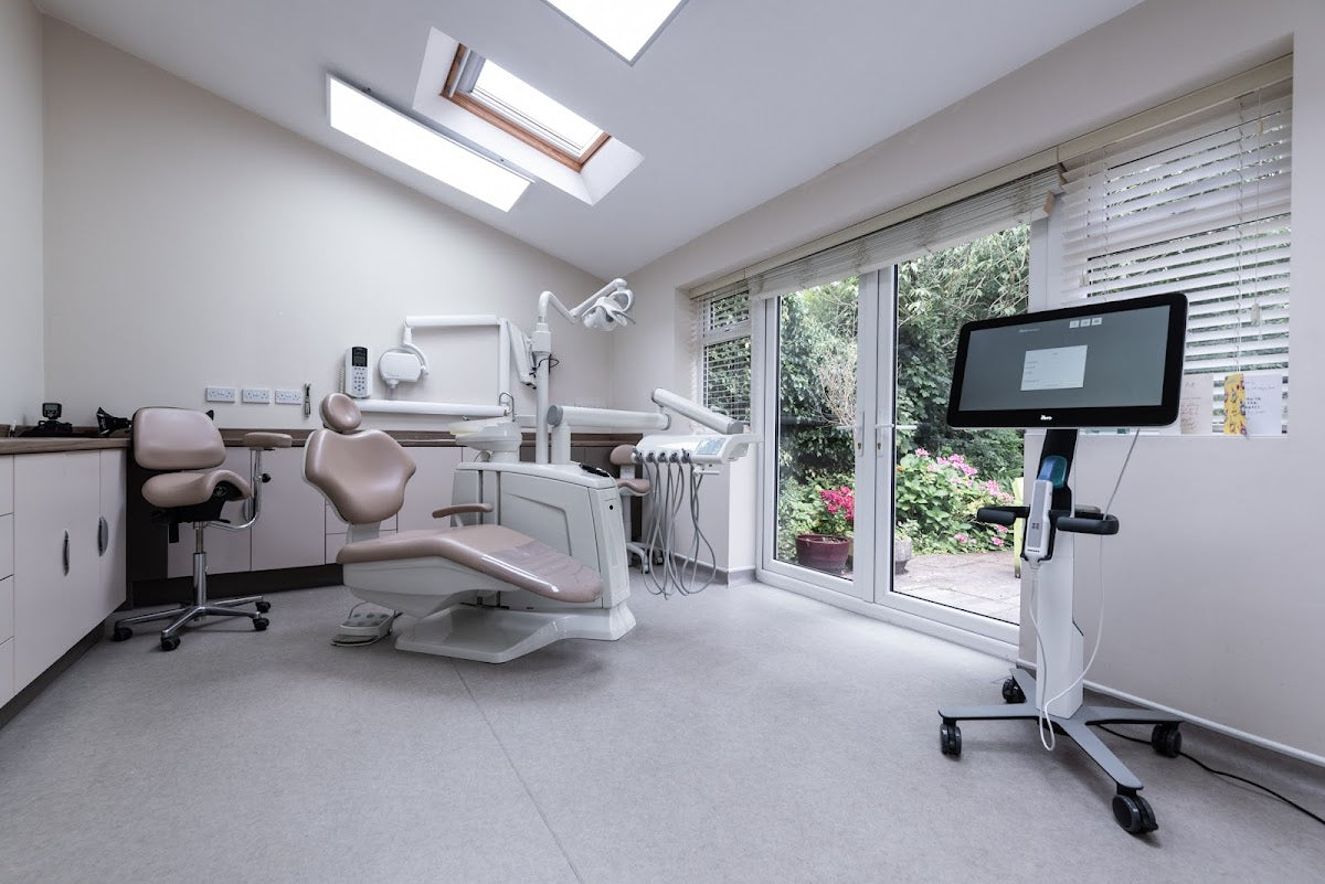 Ringway Dental - Cheadle - Cosmetic and Implant Dentistry — photo 5