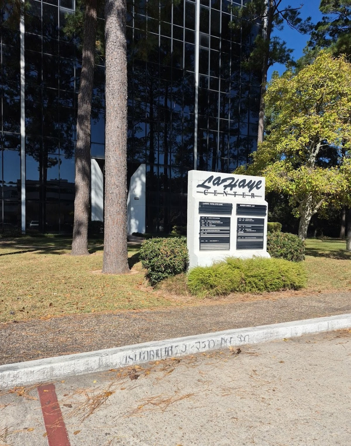 Dr. Leon C. Lahaye, MD | Eye Clinic | Lafayette, LA
