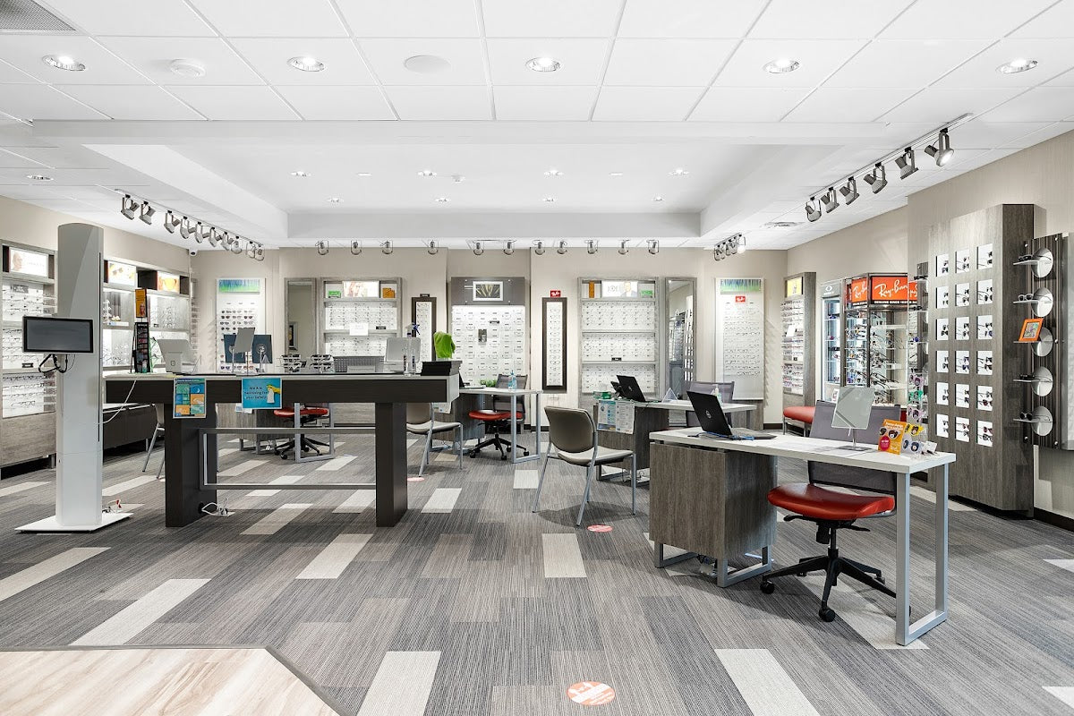 CustomEyes | Eye Clinic | Lee's Summit, MO
