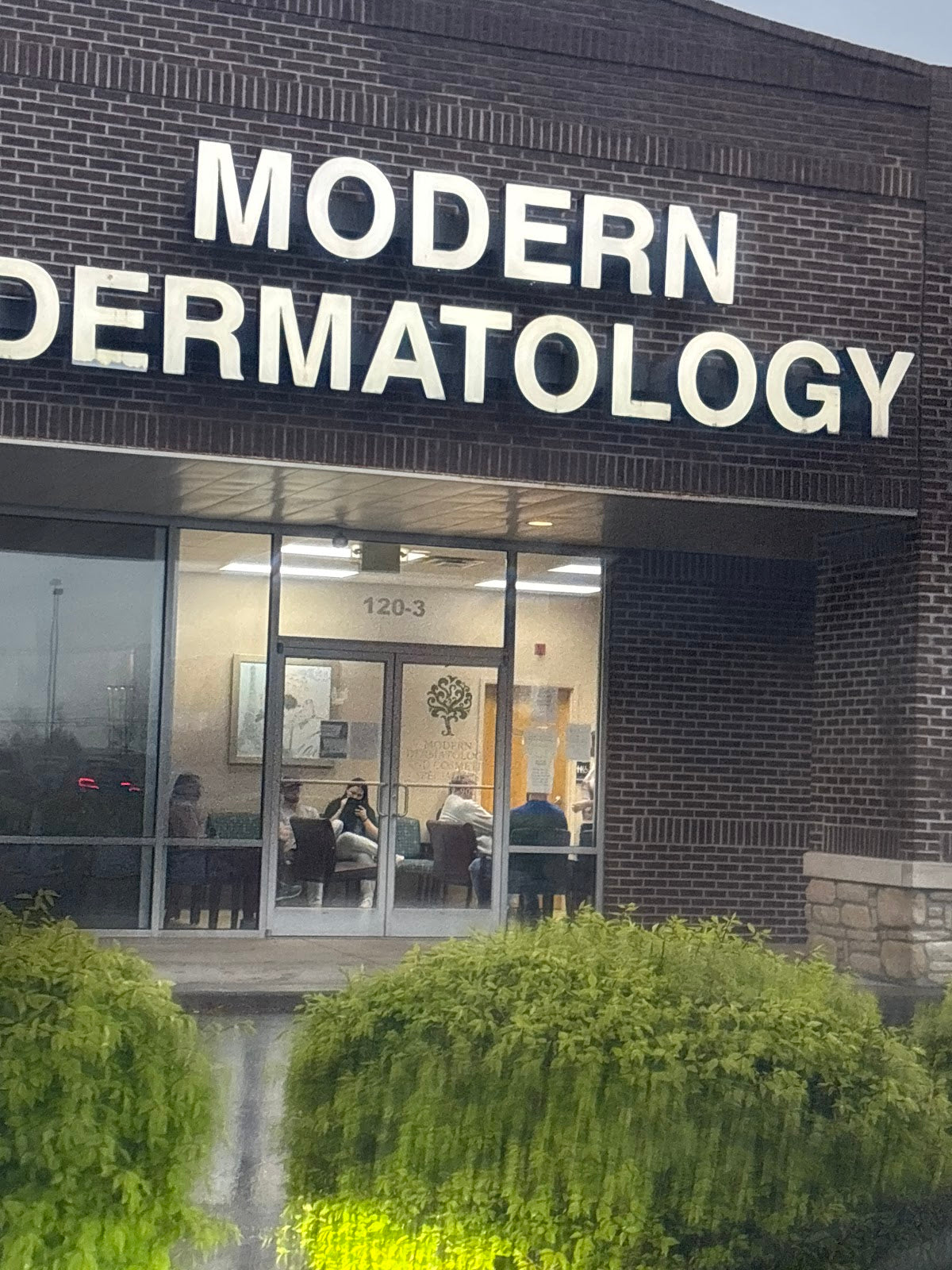Modern Dermatology of KY and Cosmetic Specialists | Hair Transplant | Richmond, KY
