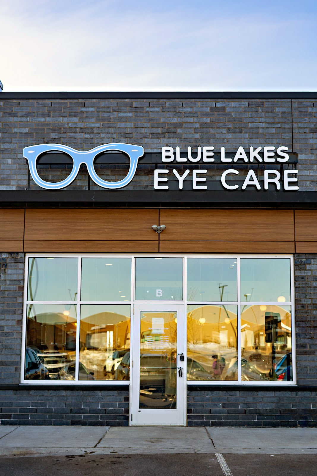 Blue Lakes Eye Care | Eye Clinic | Eagan, MN