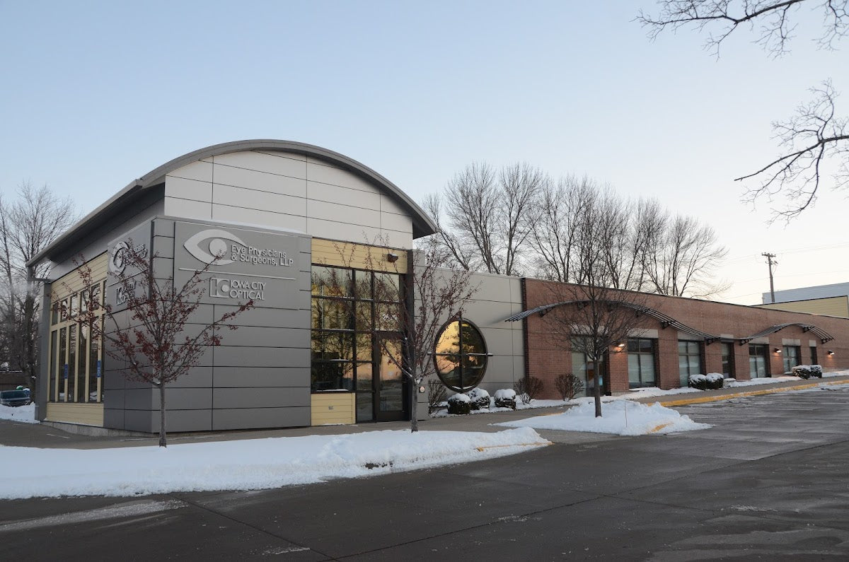 Eye Physicians and Surgeons LLP | Eye Clinic | Iowa City, IA