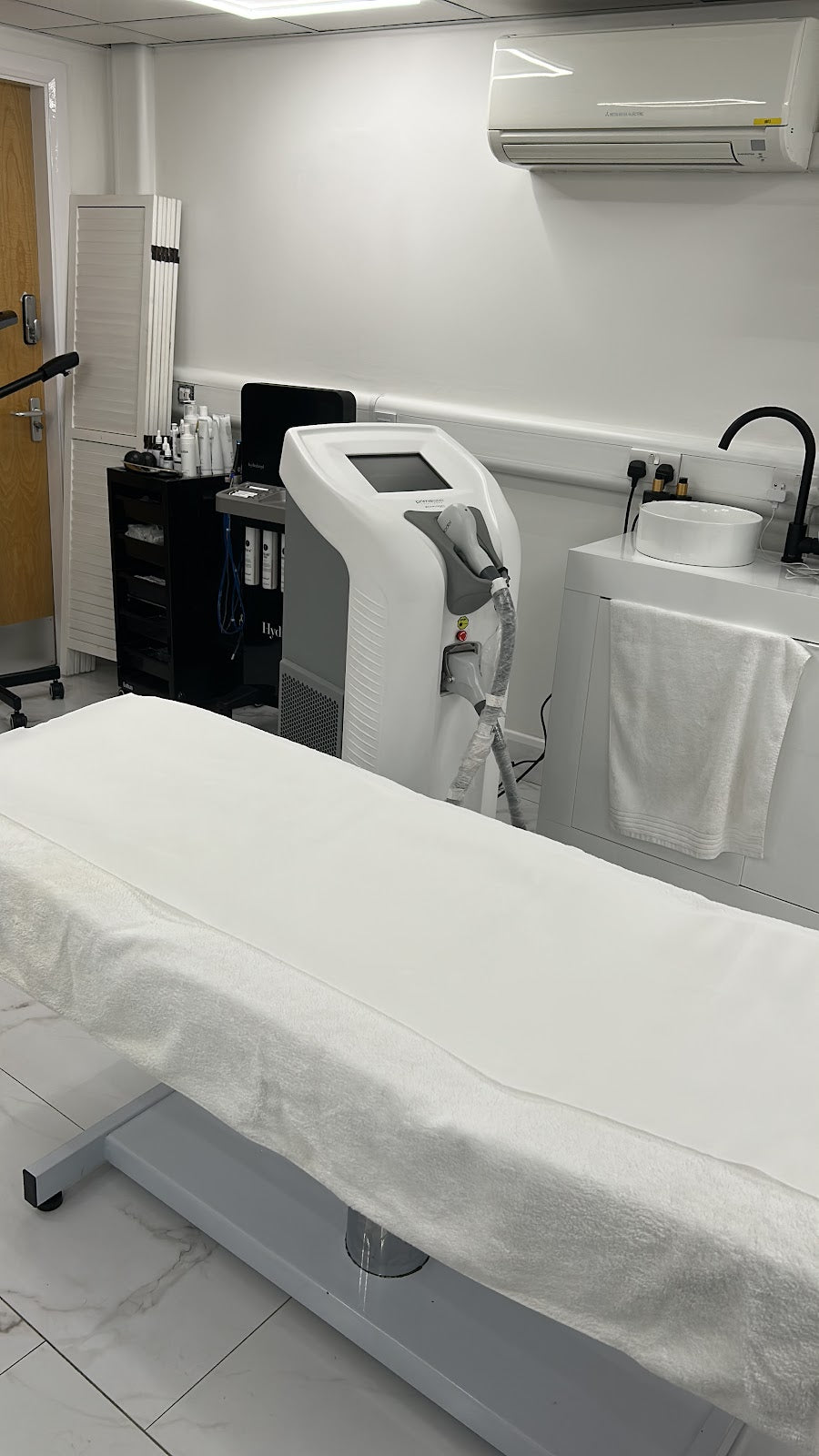 Bradford Skin Clinic - Hair Transplant clinic in Bradford, United Kingdom