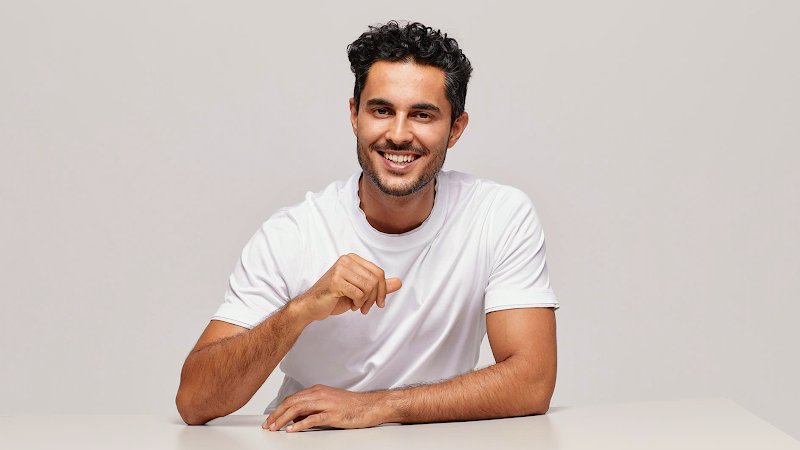 Dr. med. univ. Omar Haroon - Journey of the Face ® | Aesthetic Surgery | 8032 Zürich