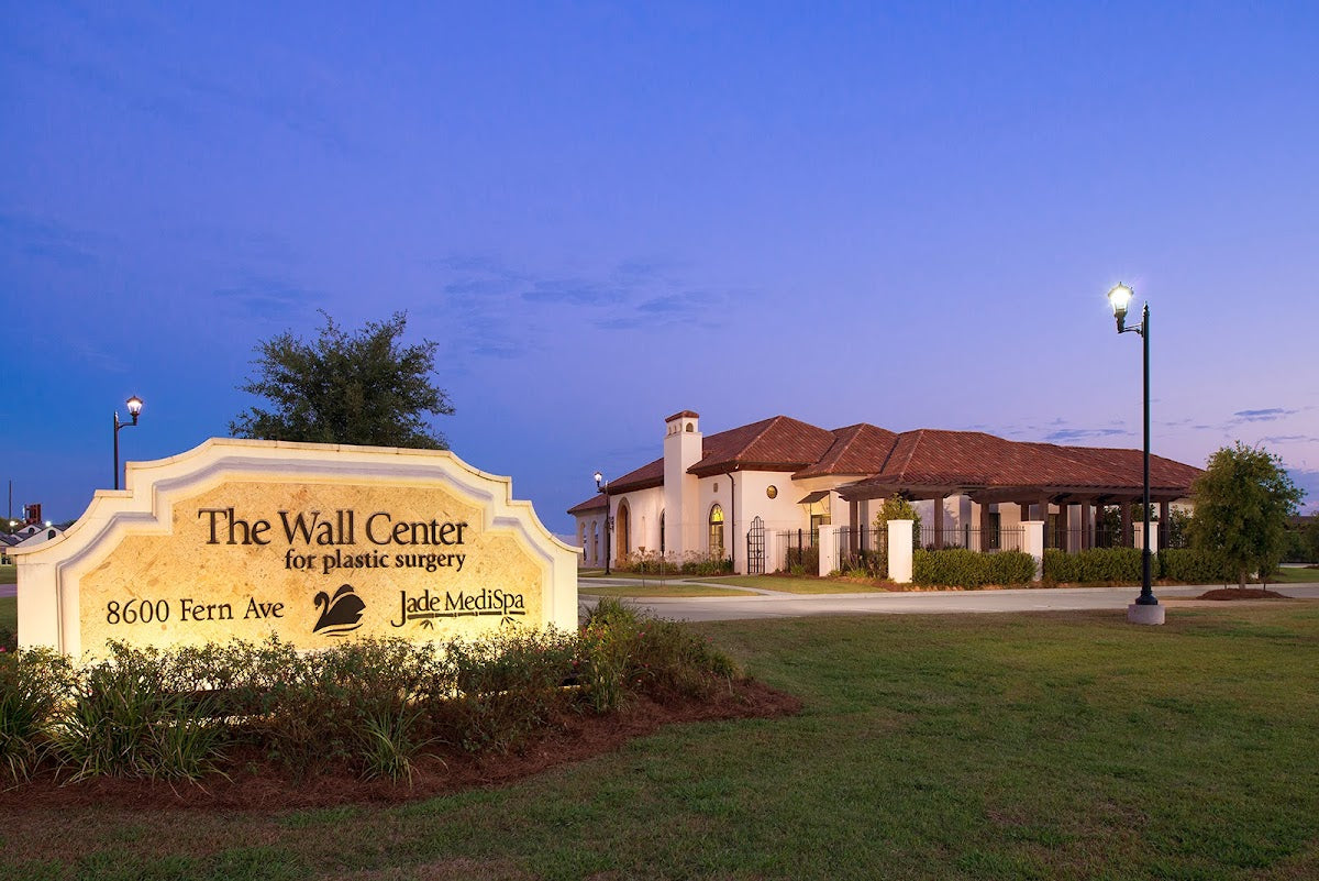 The Wall Center for Plastic Surgery | Hair Transplant | Shreveport, LA