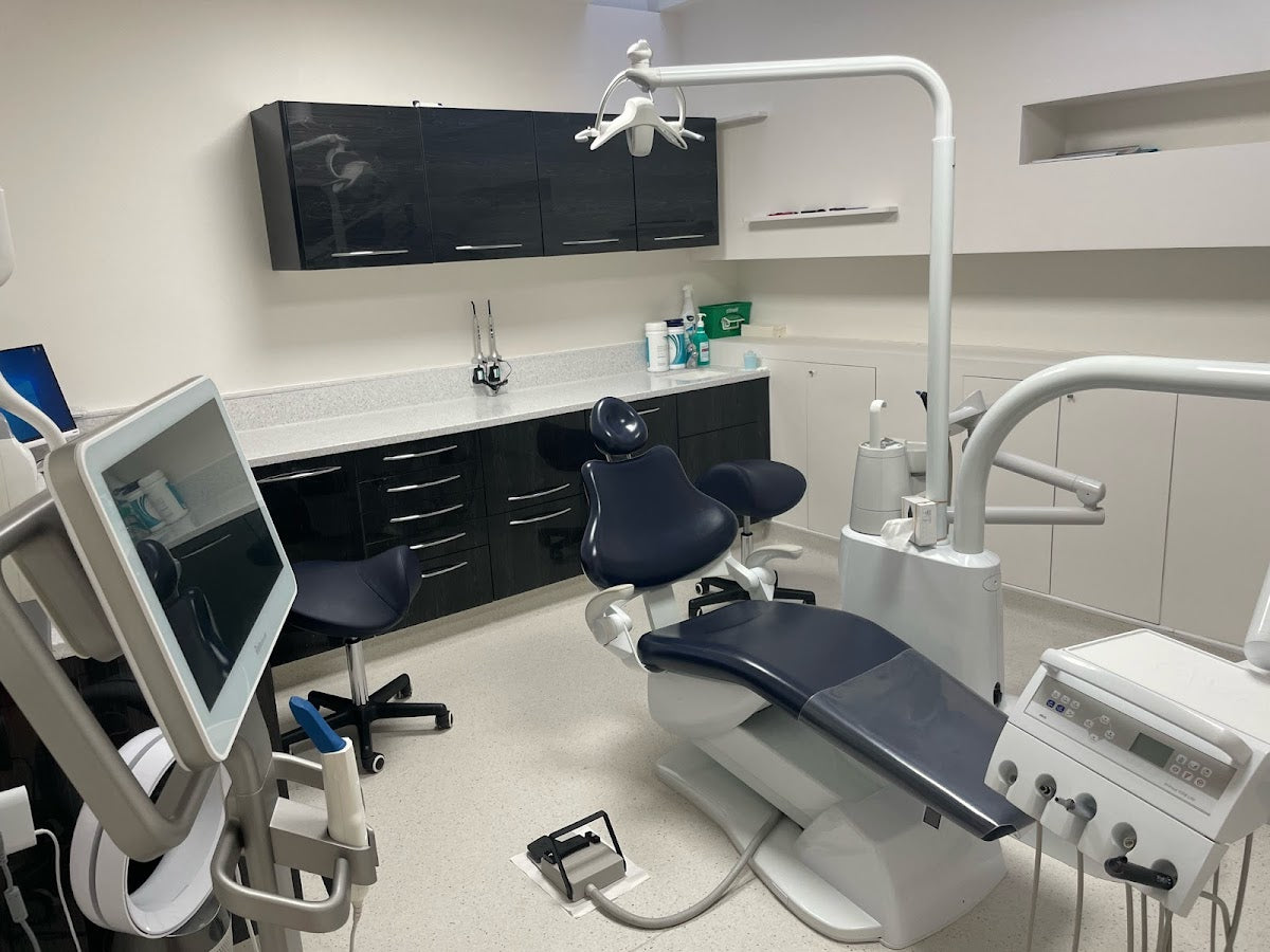 Notting Hill Dental Clinic & Dental Implant Centre — Dr.Visor